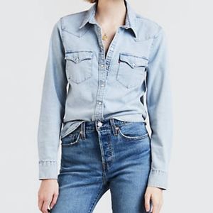 Levi's Classic Fit Western Fit - NWT